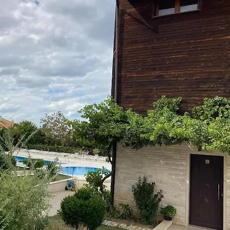 Apolon Complex Apart Otel 4*