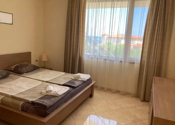 Aparthotel Apolon Complex Sozopol