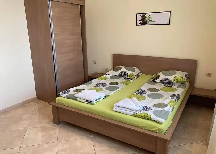 Apolon Complex Aparthotel