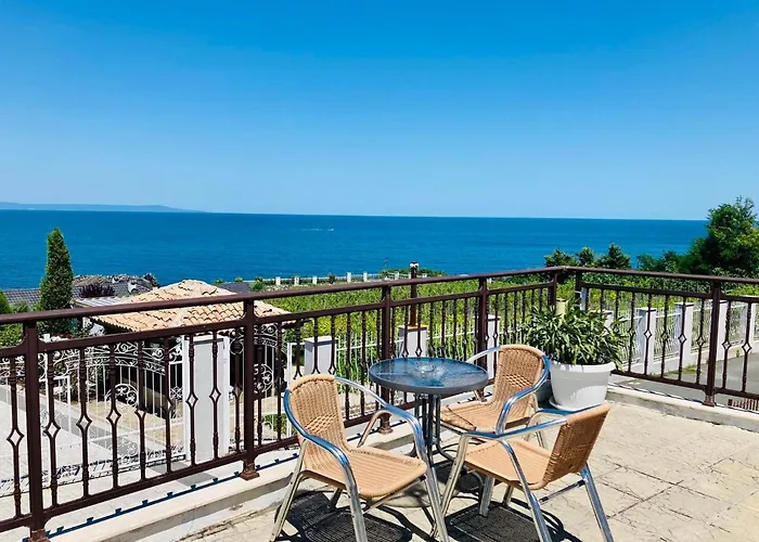 Aparthotel Apolon Complex 4*