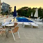 Aparthotel Apolon Complex 4*