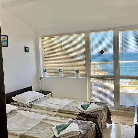 Apolon Complex Aparthotel