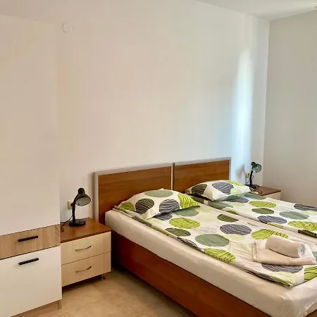 Aparthotel Apolon Complex 4*
