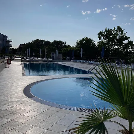 Apolon Complex 4*