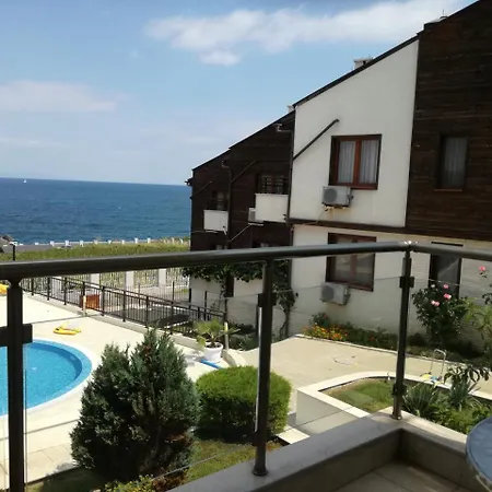 Aparthotel Apolon Complex Sosopol