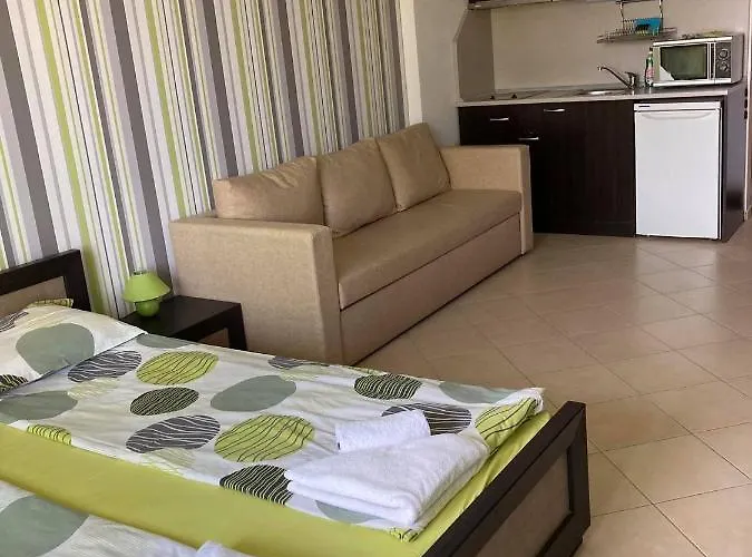 Apolon Complex Aparthotel