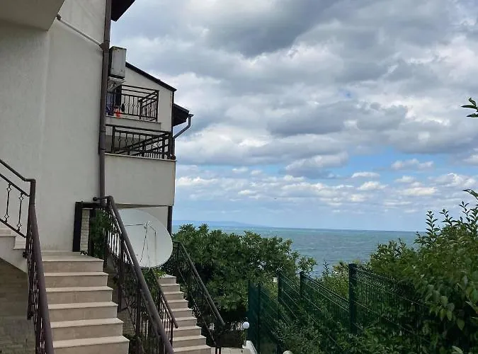 Apolon Complex Aparthotel