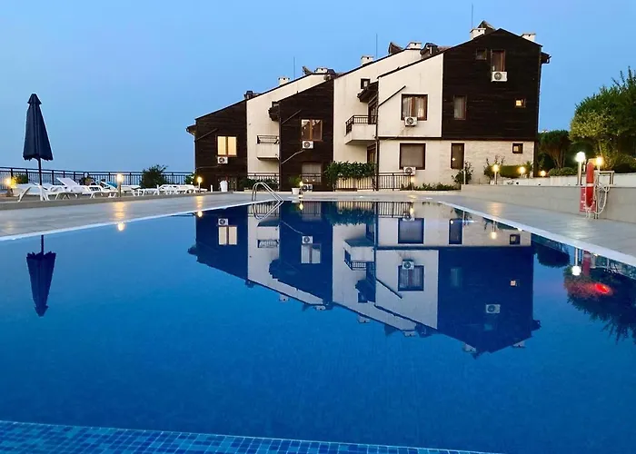 Apolon Complex Aparthotel