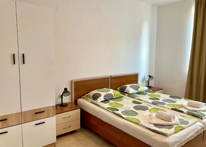 Aparthotel Apolon Complex 4*