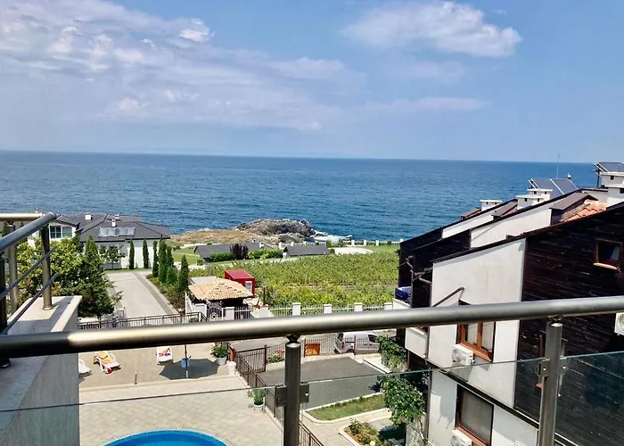 Apolon Complex Aparthotel