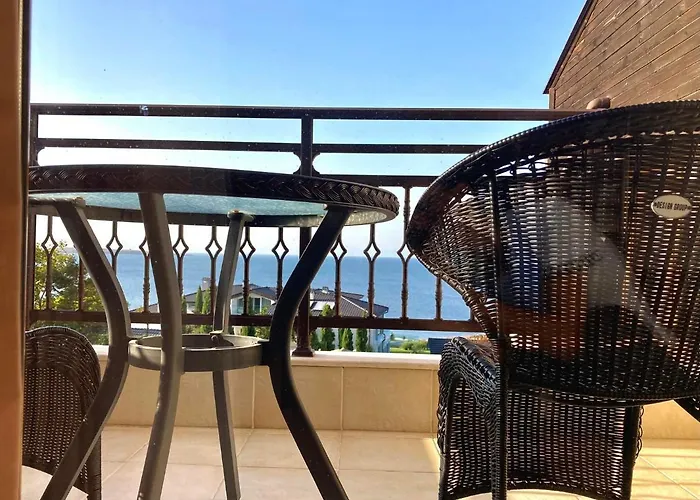 Aparthotel Apolon Complex 4*