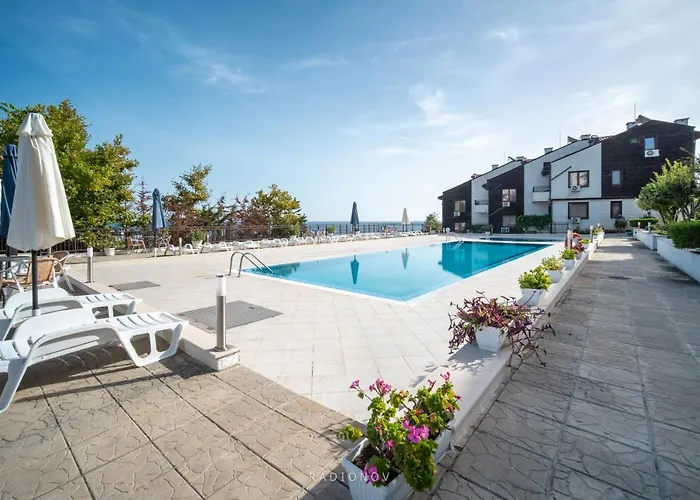 Aparthotel Apolon Complex Sozopol